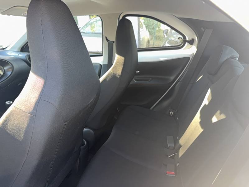 Toyota aygo x - Photo 13