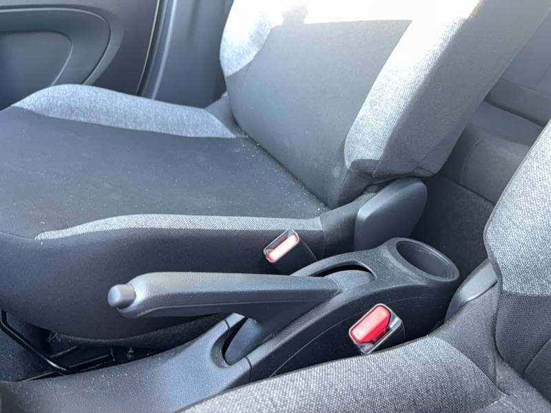 Toyota aygo x - Photo 18
