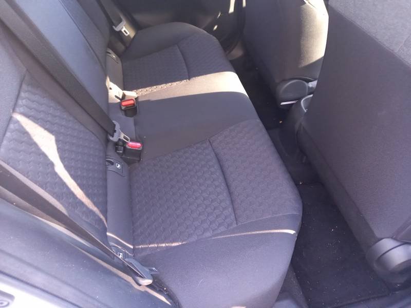 Toyota Yaris - Photo 13