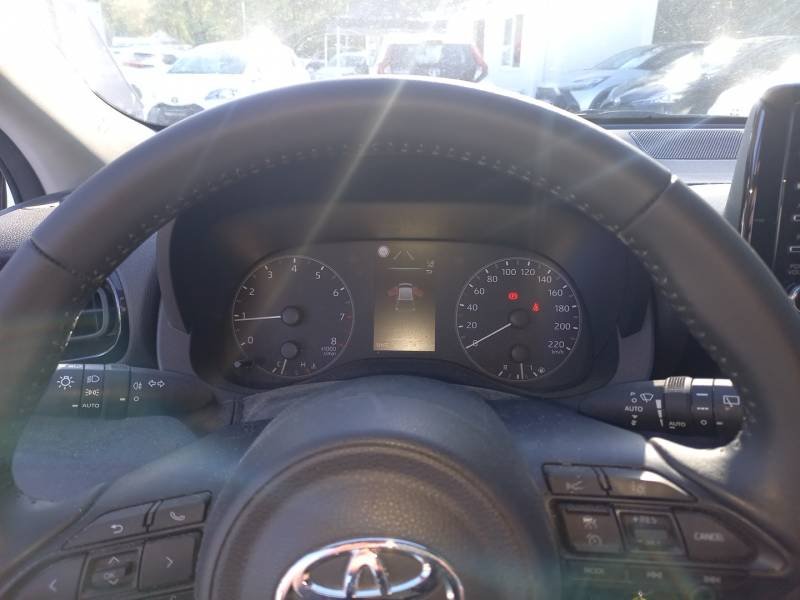 Toyota Yaris - Photo 15