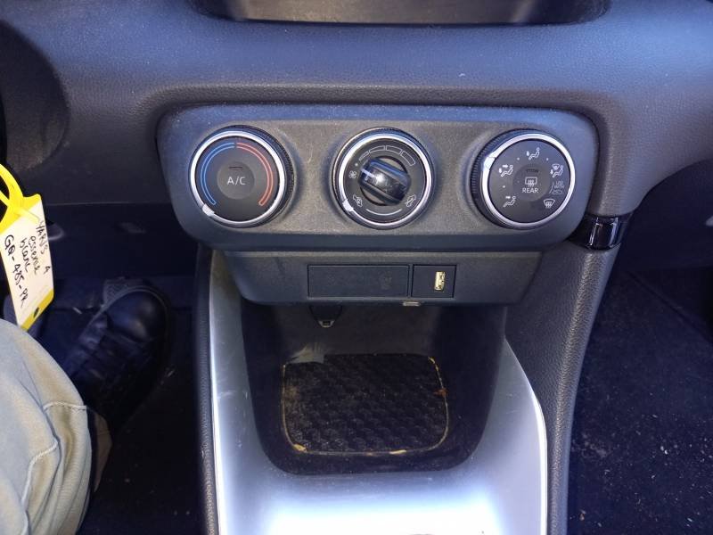 Toyota Yaris - Photo 16