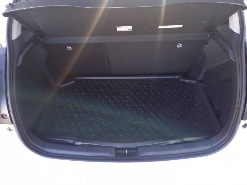 Toyota Yaris - Photo 18