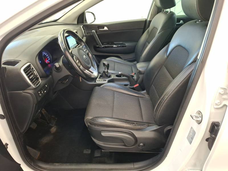 Kia Sportage - Photo 13