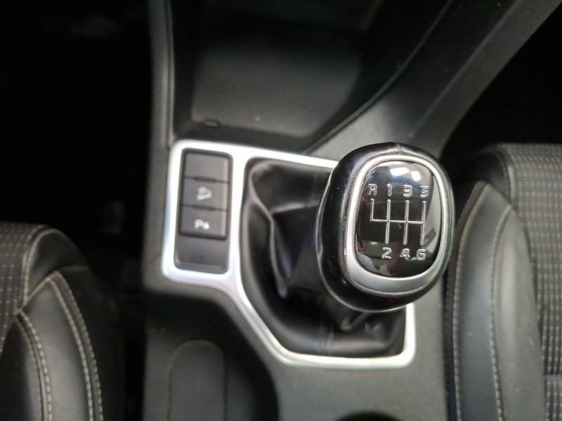Kia Sportage - Photo 35