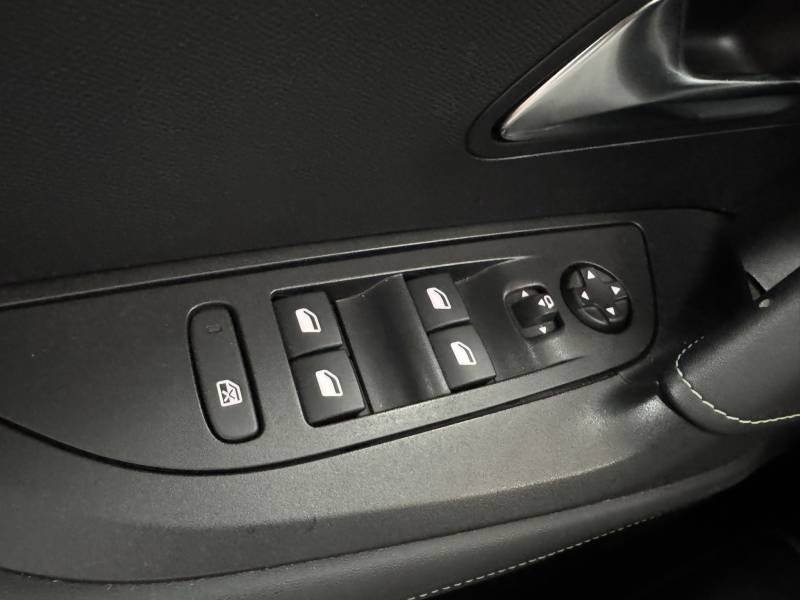 Peugeot 2008 - Photo 32