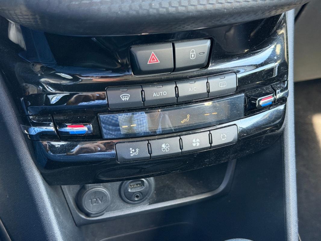 Peugeot 2008 - Photo 14