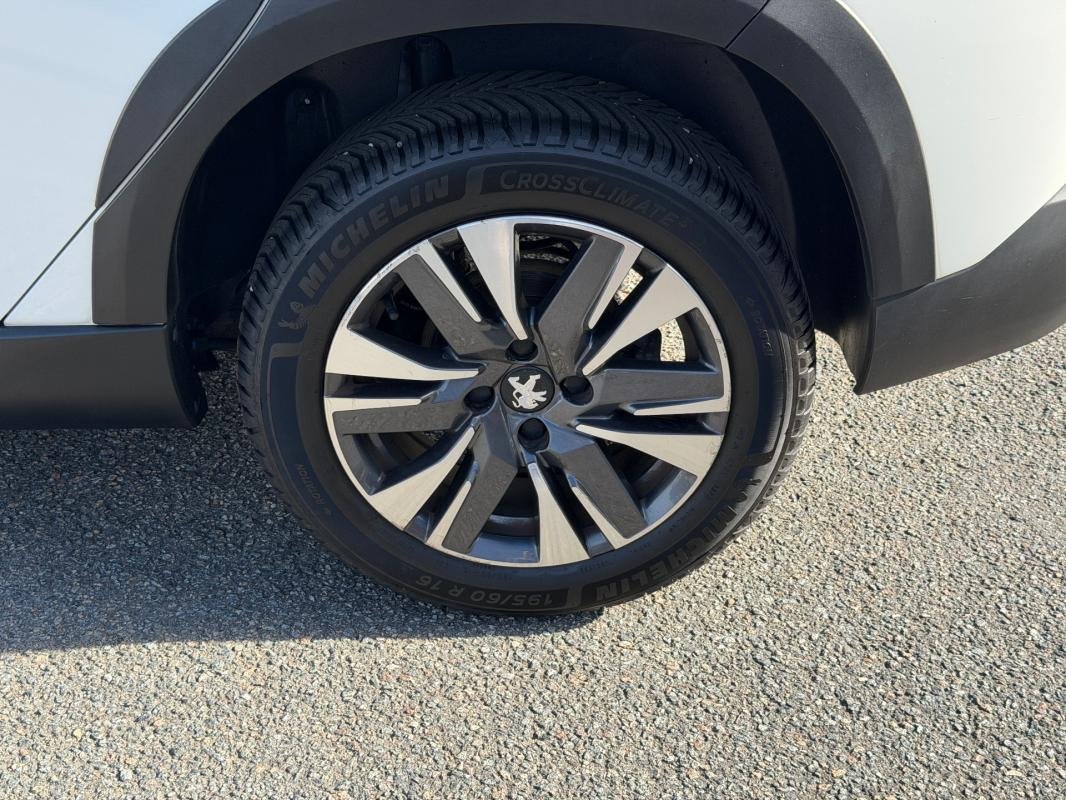 Peugeot 2008 - Photo 24