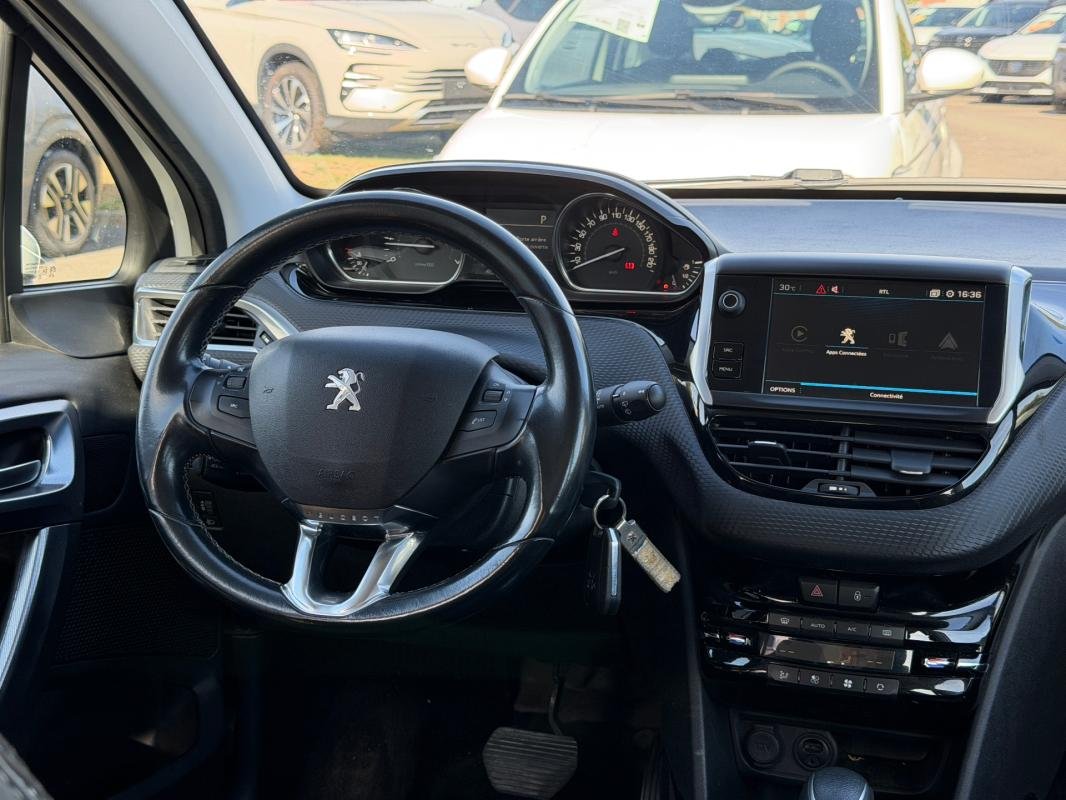 Peugeot 2008 - Photo 6