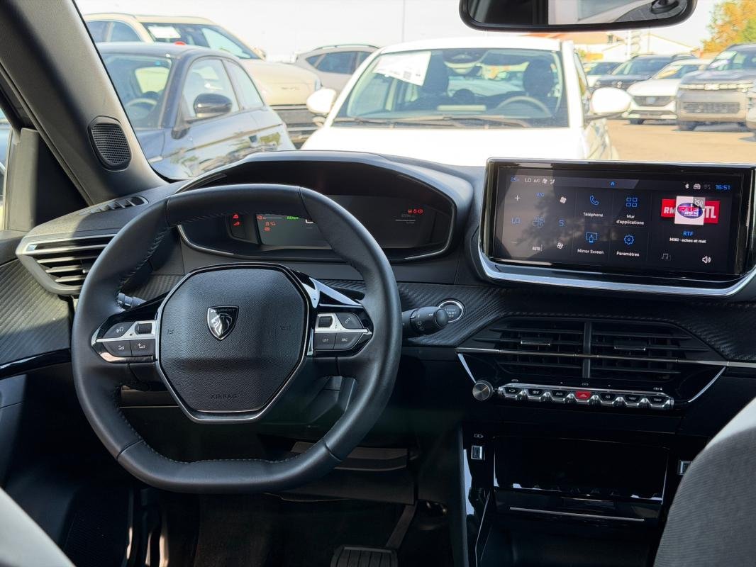Peugeot 2008 - Photo 6