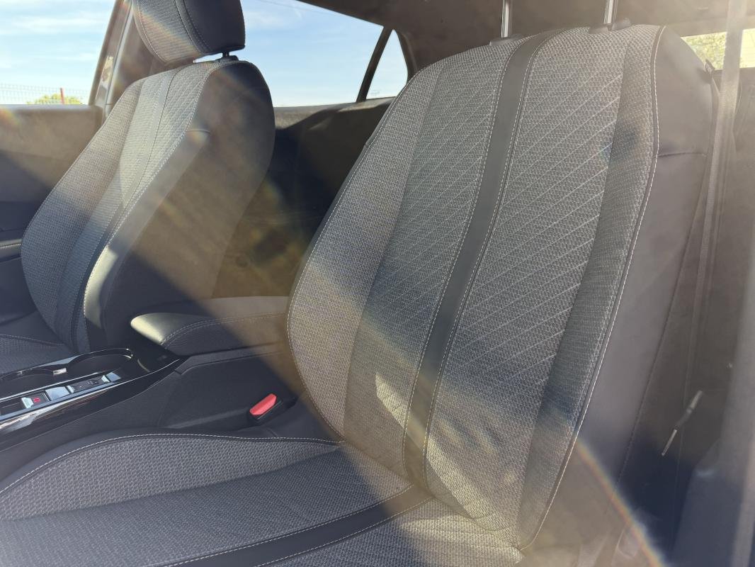 Peugeot 2008 - Photo 9