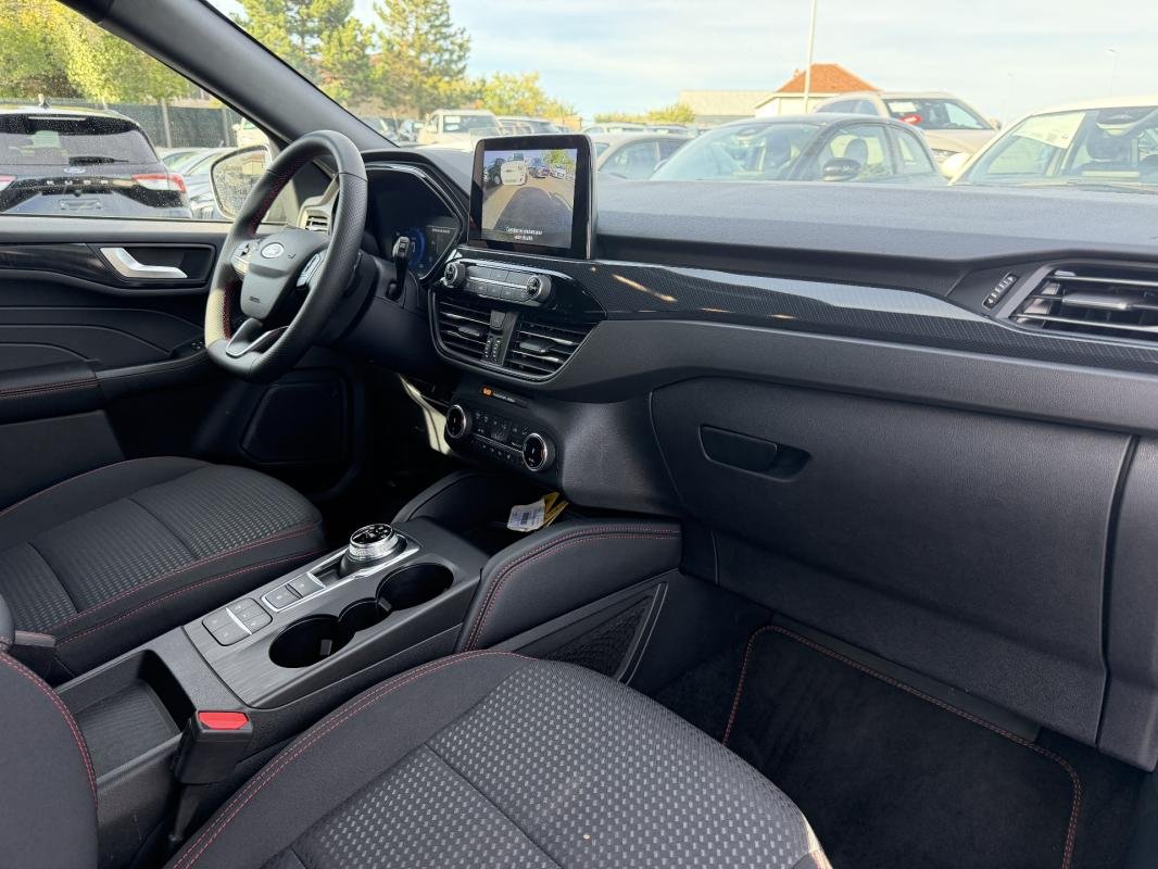 Ford Kuga - Photo 22