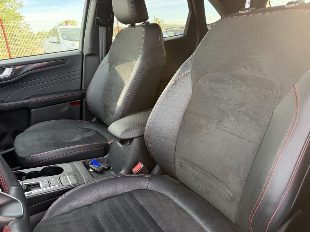 Ford Kuga - Photo 11