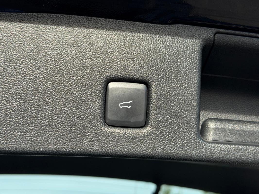 Ford Kuga - Photo 16