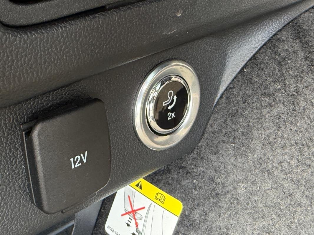 Ford Kuga - Photo 17