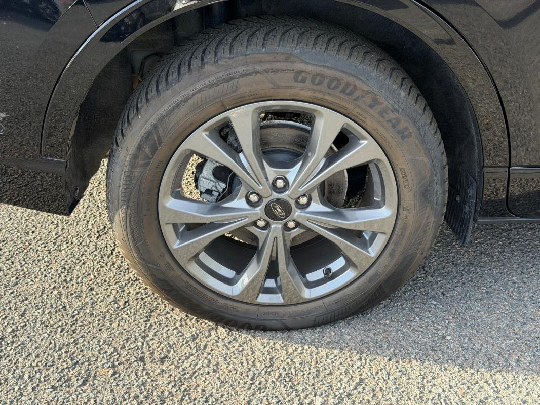 Ford Kuga - Photo 20