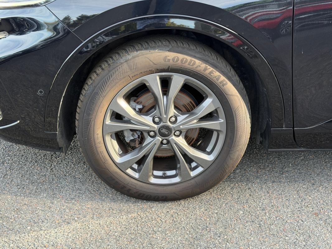 Ford Kuga - Photo 24