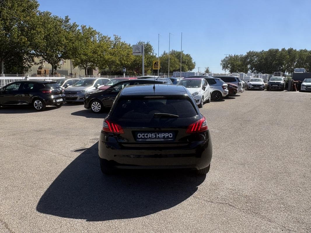 Peugeot 308 - Photo 2