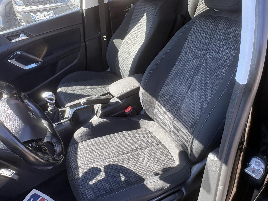 Peugeot 308 - Photo 8