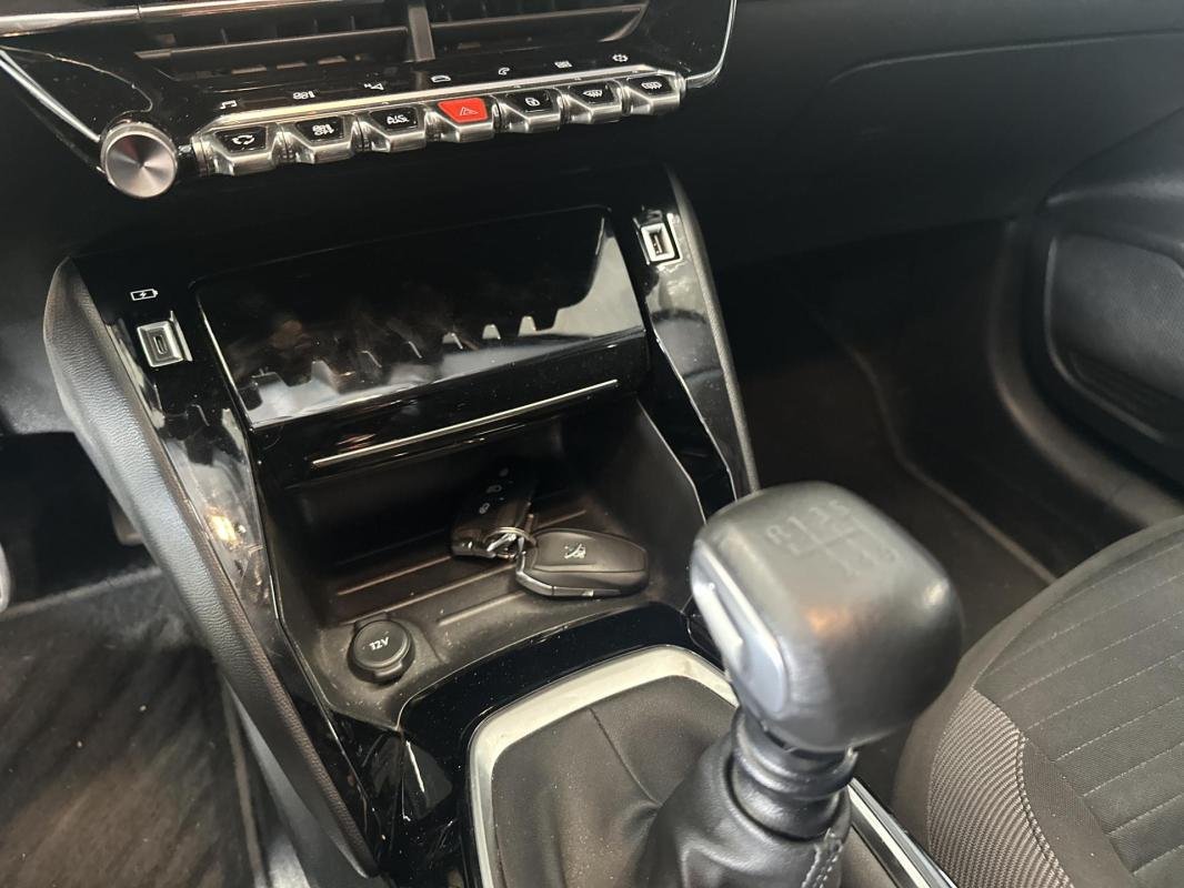 Peugeot 208 - Photo 22