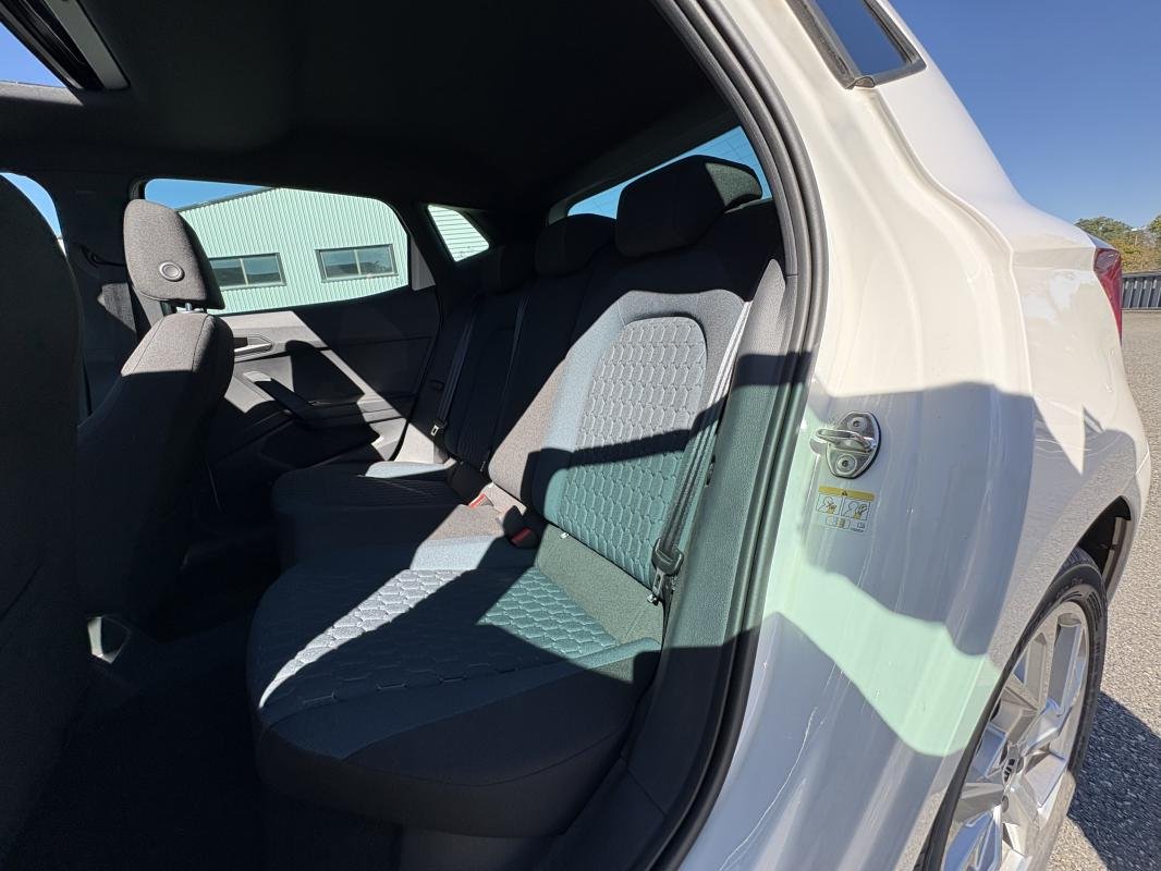 Seat Ibiza - Photo 18