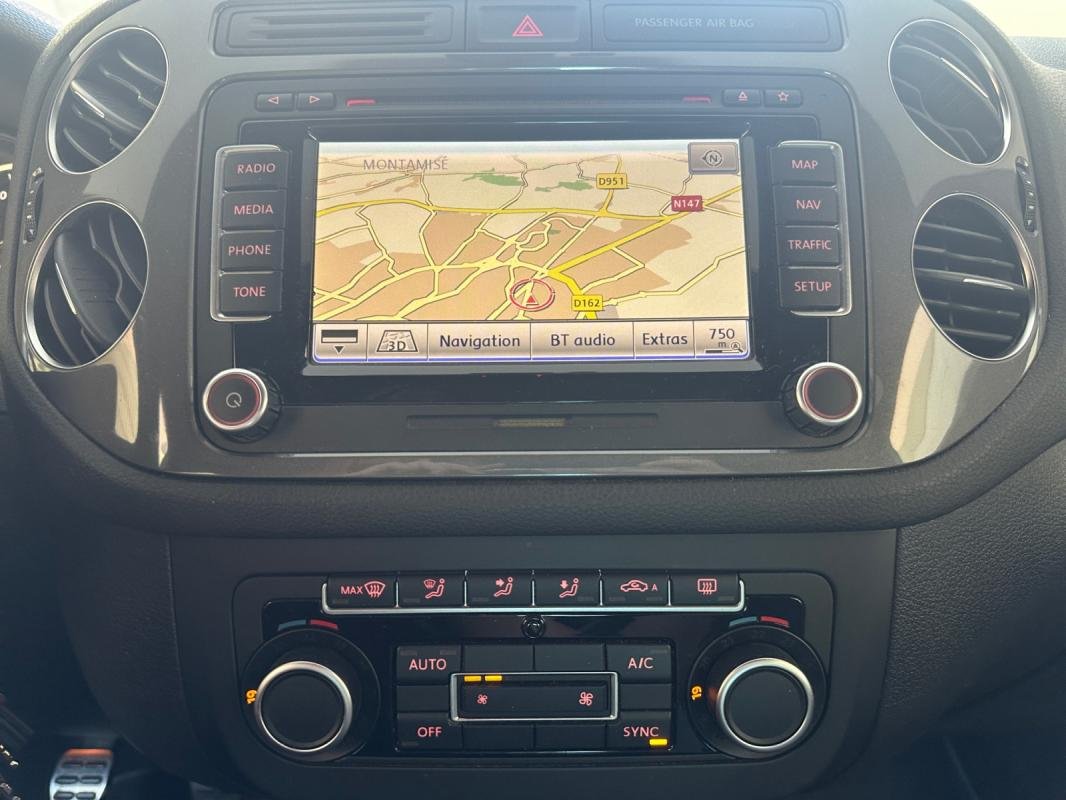 Volkswagen Tiguan - Photo 14