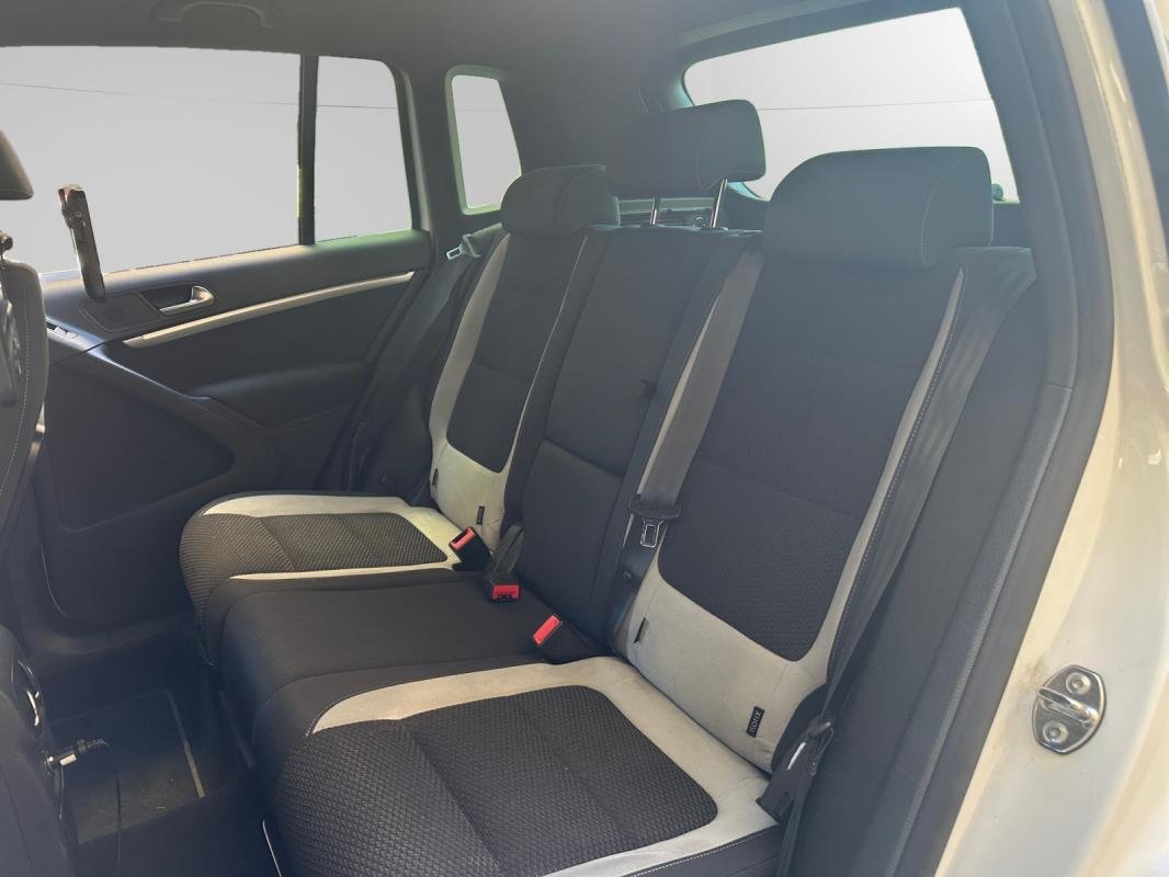 Volkswagen Tiguan - Photo 17