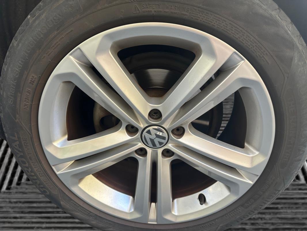 Volkswagen Tiguan - Photo 22
