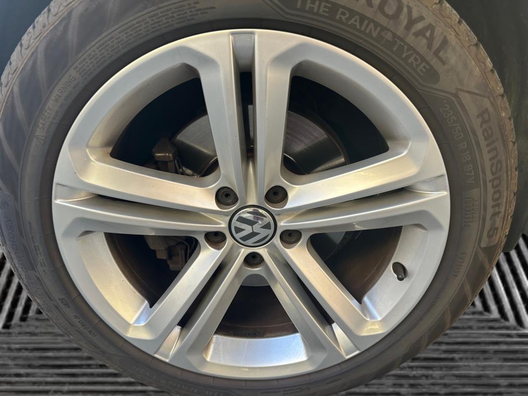 Volkswagen Tiguan - Photo 23