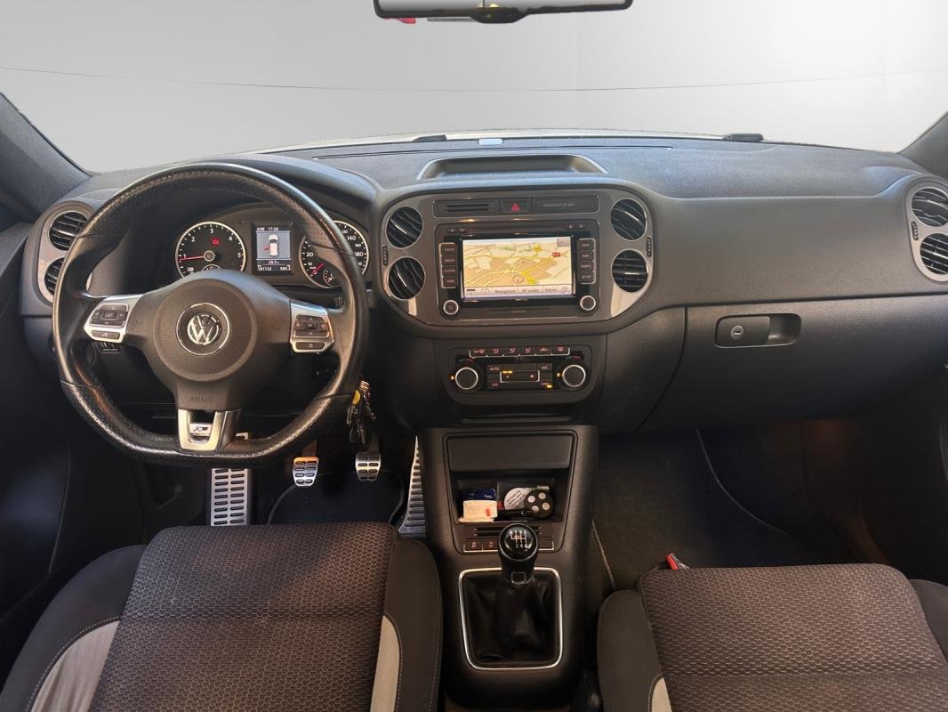 Volkswagen Tiguan - Photo 9