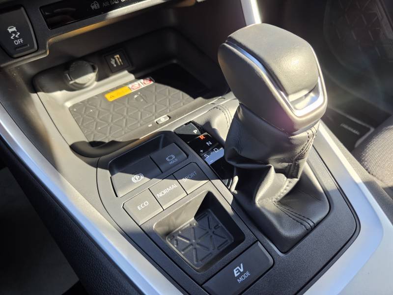 Toyota RAV4 - Photo 17