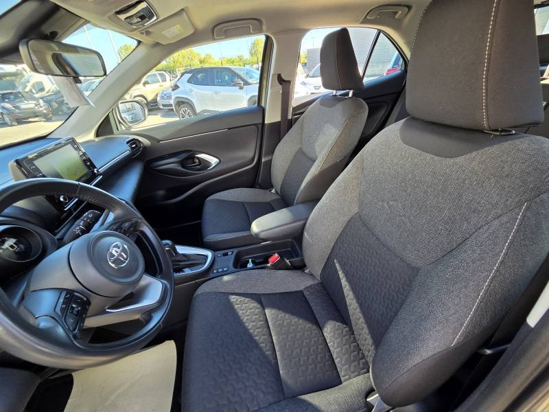 Toyota Yaris - Photo 12