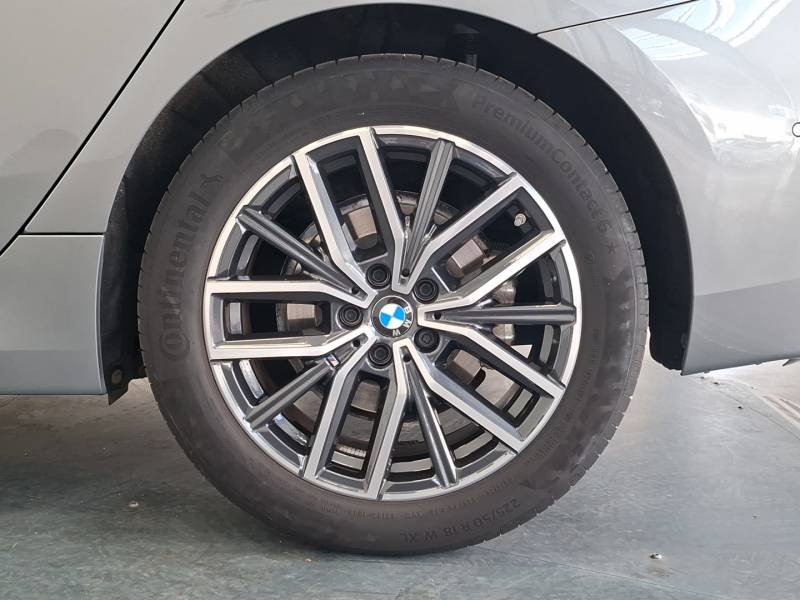 BMW Serie 2 - Photo 9