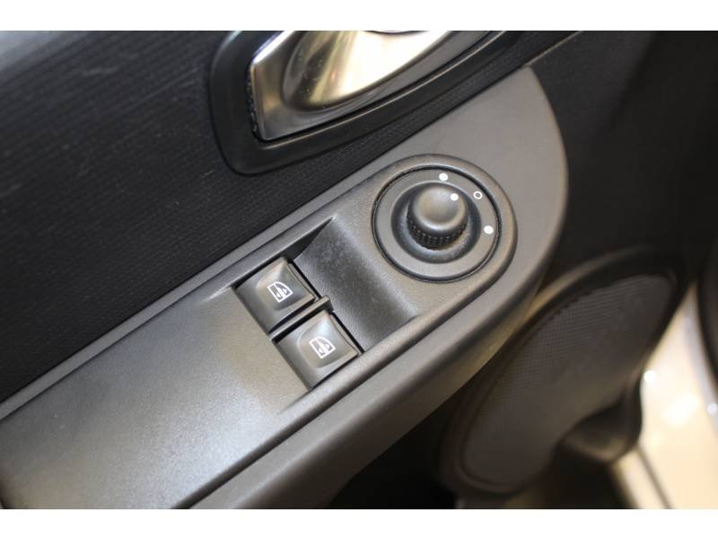 Renault Clio - Photo 20