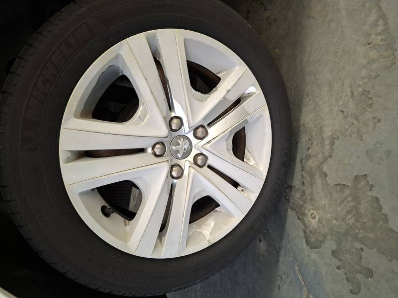 Peugeot 208 - Photo 13