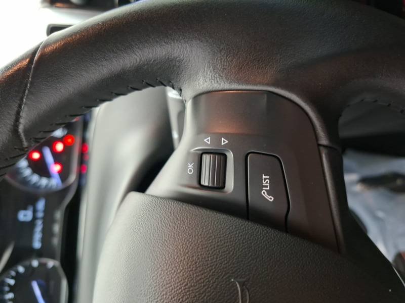 Peugeot 208 - Photo 19