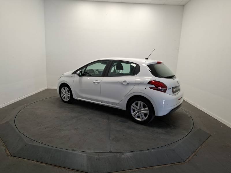 Peugeot 208 - Photo 3