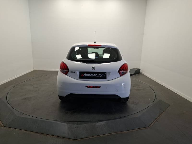 Peugeot 208 - Photo 4
