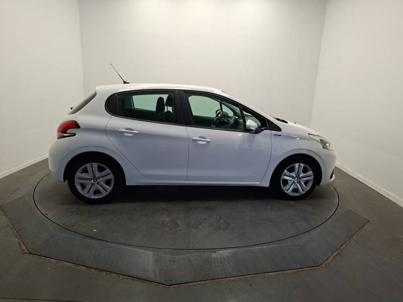 Peugeot 208 - Photo 6
