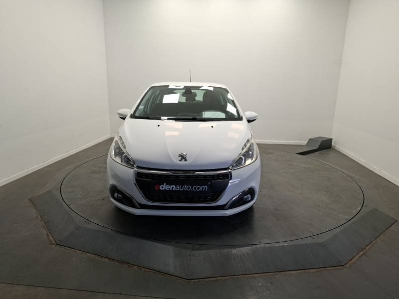 Peugeot 208 - Photo 8