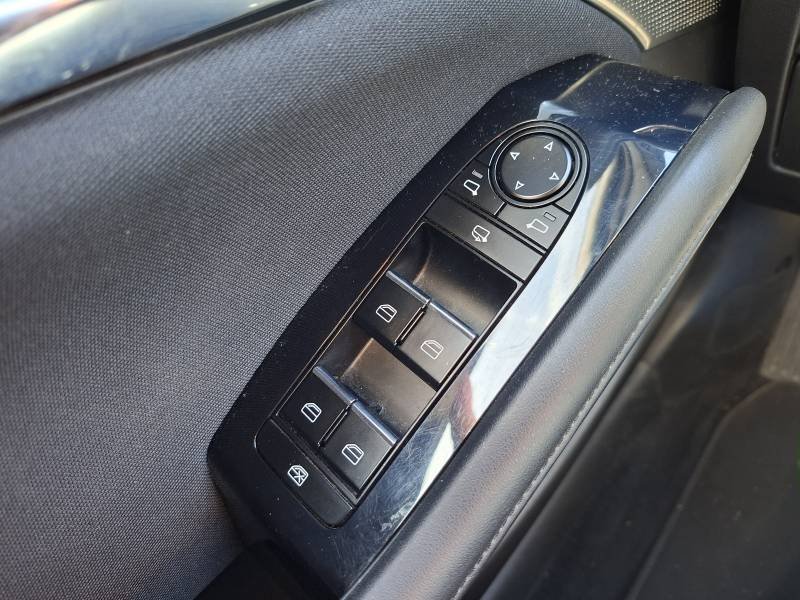Mazda 3 - Photo 23