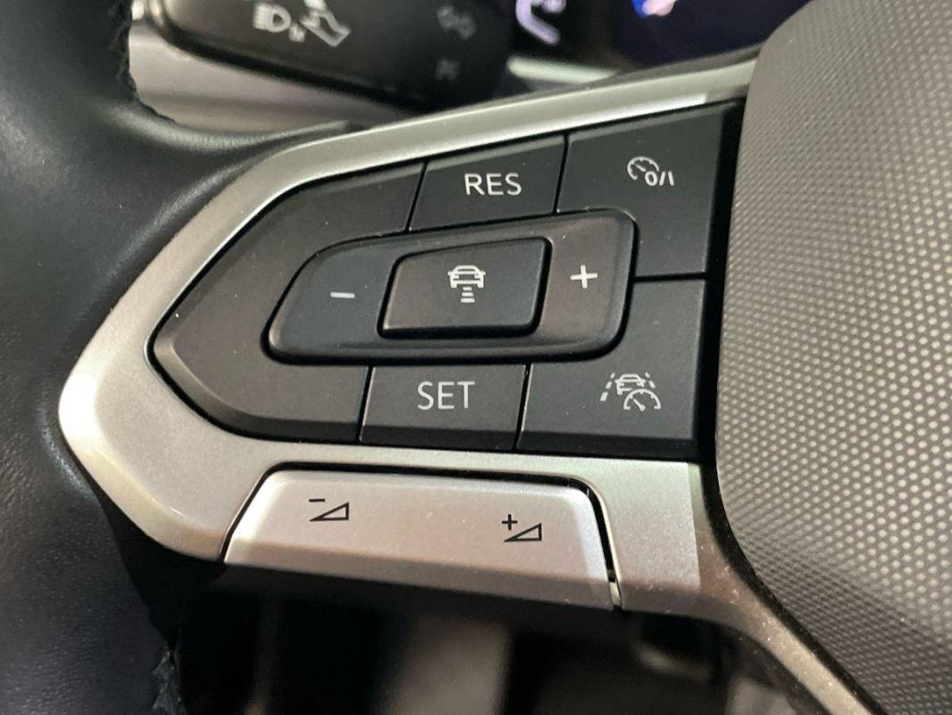 Volkswagen T-Roc - Photo 21
