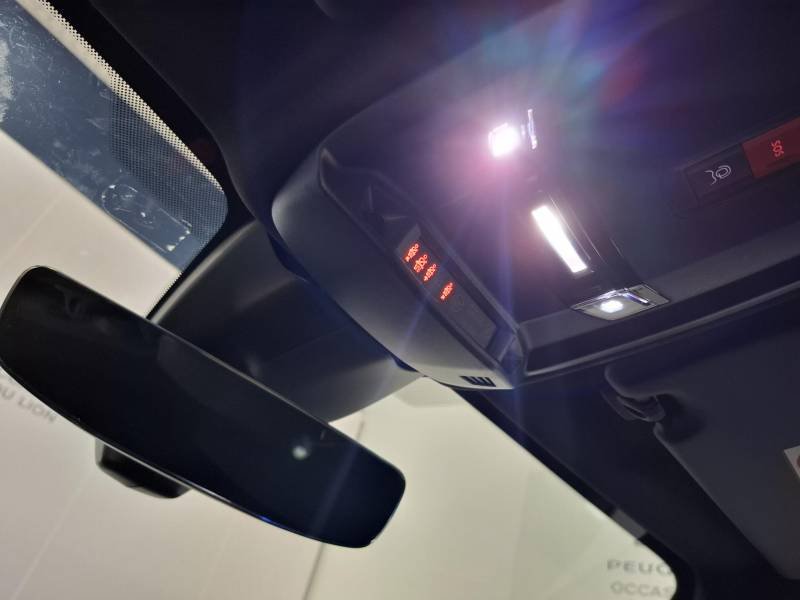 Peugeot 208 - Photo 30