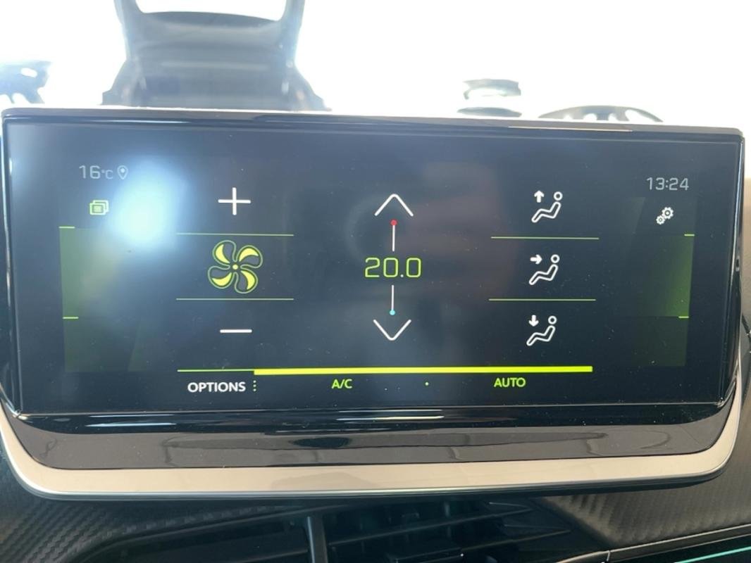 Peugeot 208 - Photo 16