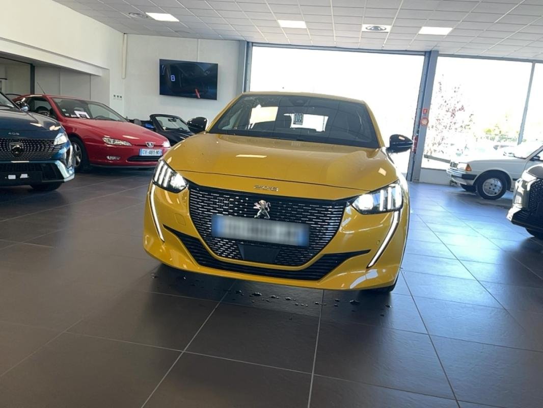 Peugeot 208 - Photo 2