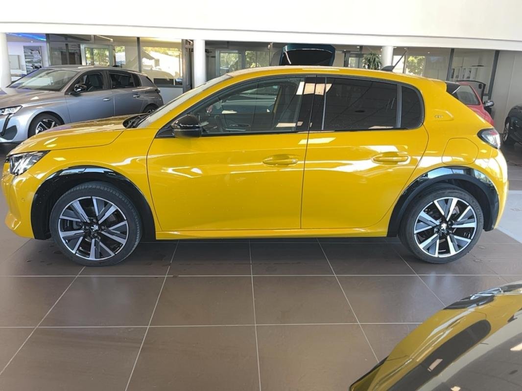 Peugeot 208 - Photo 8