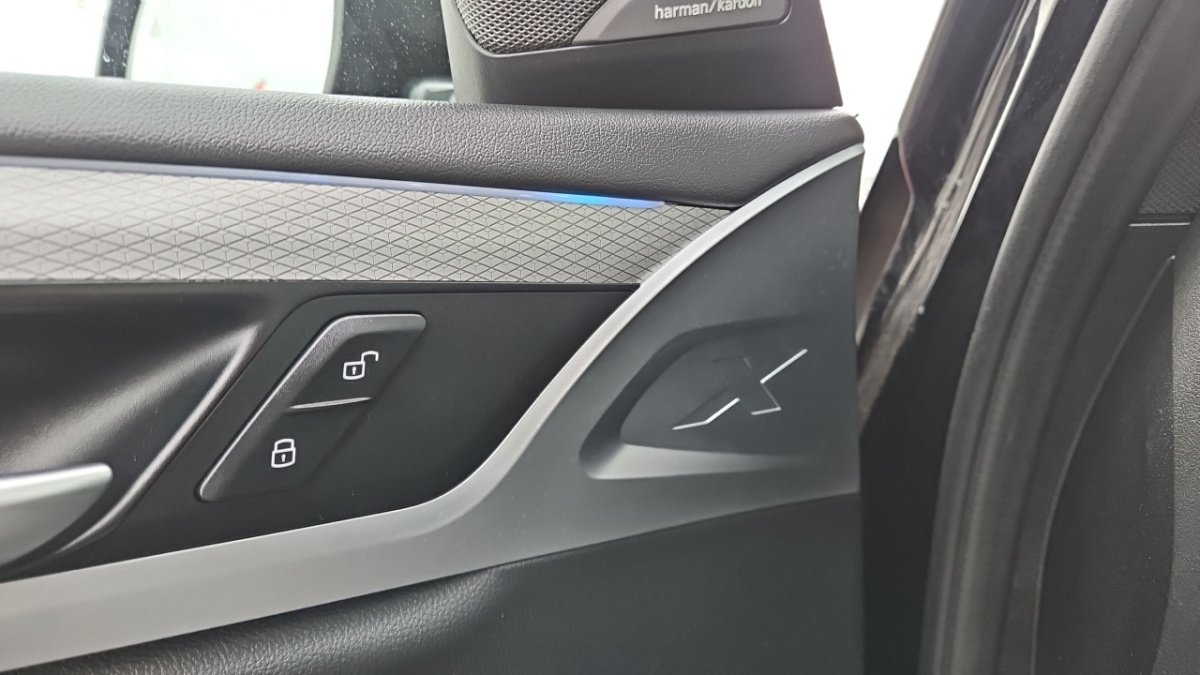 BMW X3 - Photo 28