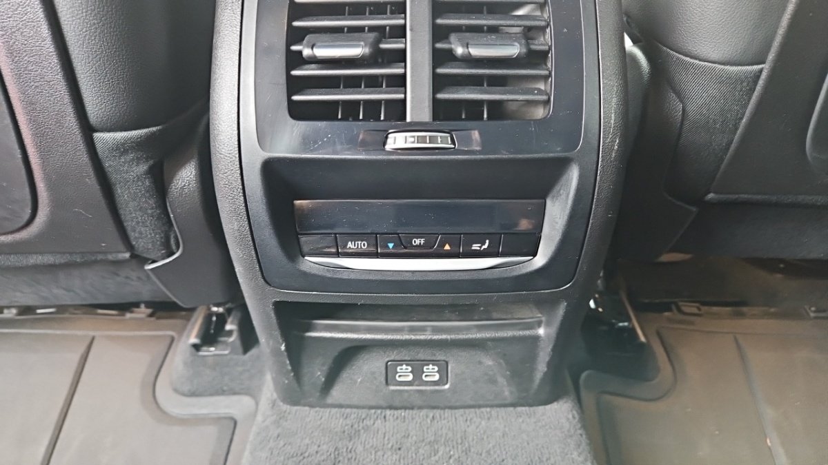 BMW X3 - Photo 34