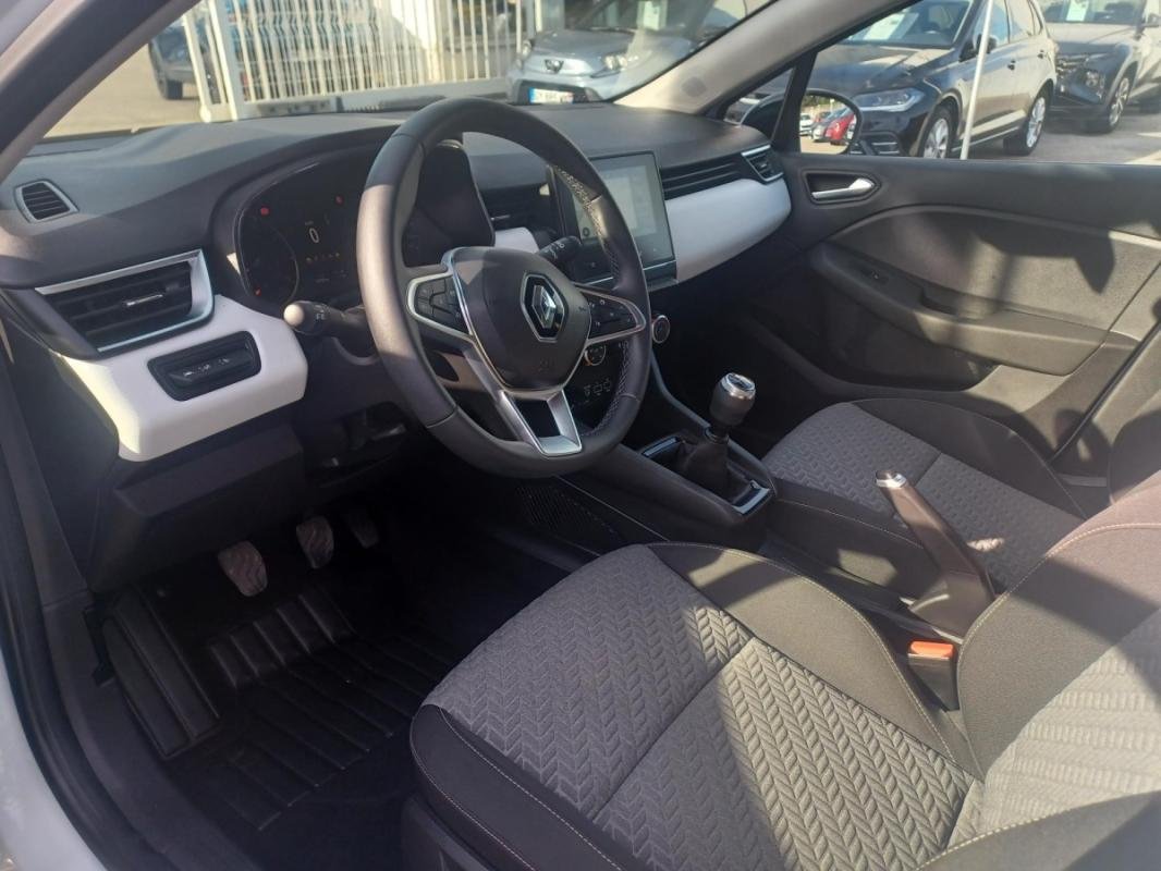 Renault Clio - Photo 16