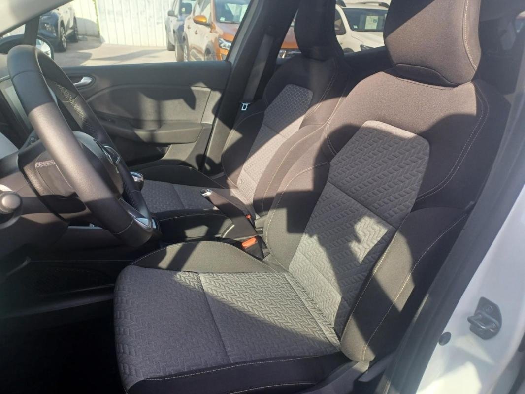 Renault Clio - Photo 17