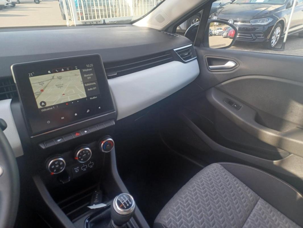 Renault Clio - Photo 27